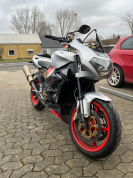 Aprilla RSV1000 Tuono (Skadet)